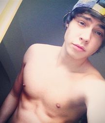 Horny  looks (no nude 01)