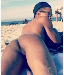 Selfies ass on display 5c2fcfe4f423c.jpeg