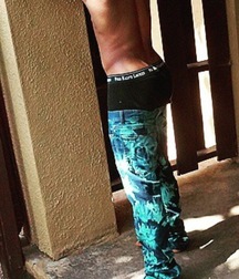 Selfies ass on display 5c2fcff075f2c.jpeg