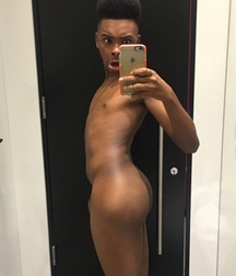 Selfies ass on display 5c2fd01cd967c.jpeg