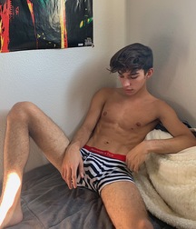 Modeling  5d2082da3346e.jpeg