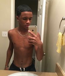 All types of selfies 5d233dd50672e.jpeg