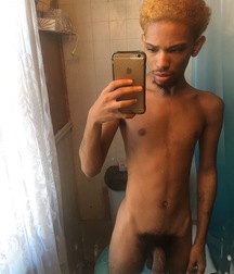 Assortment of selfies and other 5db80d1f595a6.jpeg