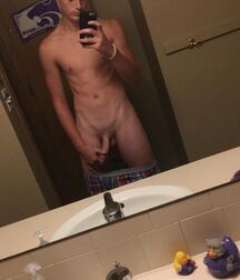 Twink porn buddies in their bday suite 5ef0028fb682f.jpeg