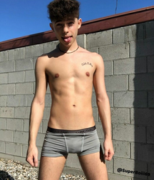 Assorts selfies and much more boys porn 5ef5221664e92.png