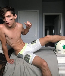 Assorts selfies and much more boys porn 5ef5221f64a57.png