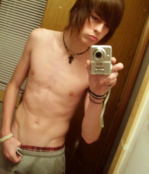 Assorts selfies and much more boys porn 5ef522395a4de.png
