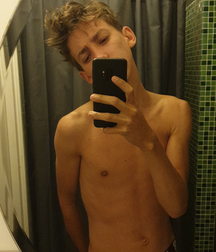 Assorts selfies and much more boys porn 5ef5226f7f594.png