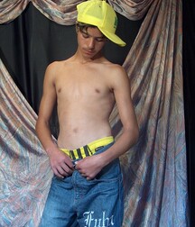 scooter boys amateur porn 5eddecb9debce.jpg