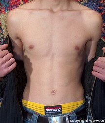 Sexy Boy gay tube show 5ee1160c9488e.jpg