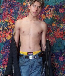 Sexy Boy gay tube show 5ee1160e503ee.jpg