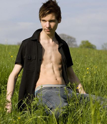 shirtless gay boys Scraps 2 5eea5132ee7ce.jpg
