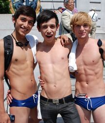 shirtless gay boys Scraps 2 5eea514c538aa.jpg