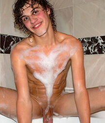 Mixed Nudes - Bathroom , Beach, Lockerroom and Shower 5f08a3a31d976.jpg