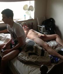 Mixed Nudes Boys Porn - Selfies and more 2 5f0adf44d9b9f.jpg