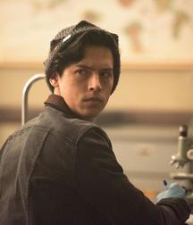 Cole Sprouse 5b50019bc87fc.jpg