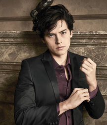 Cole Sprouse 5b5001ce5a4a4.jpg