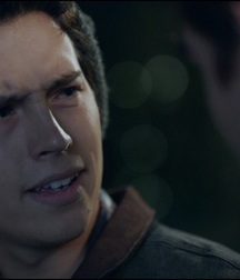 Cole Sprouse 5b5001fc9c8a3.jpg