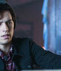 Cole Sprouse 5b50024fe4471.jpg