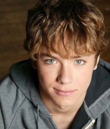 Jeremy Sumpter 5b500435e84fd.png