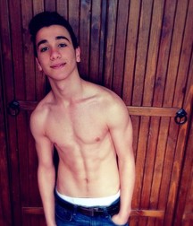 Cute boys 7 58b5f8625dc76.jpg