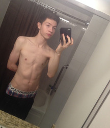 Cute boys 9 58b6bf5b97fd1.jpg