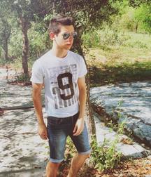Hot boy 3 58b8237f679ce.jpg
