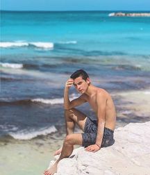 Hot boy 3 58b82391396d1.jpg