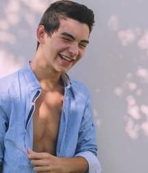 Hot boy 3 58b8239454306.jpg