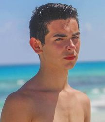 Hot boy 3 58b8239ab0d70.jpg