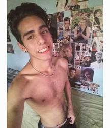 Hot boy 4 58b825bf7e0f2.jpg