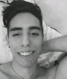 Hot boy 4 58b825c4e9caf.jpg