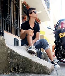 Hot boy 5 58b84397ef78e.jpg