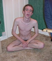 Hot boy 6 58c1dafeb1120.jpg