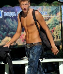 Hot boy 8 58cfff0dbcf1b.jpg