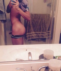 Hot boy 9 58d002c0313a0.jpg