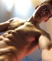 Hot boy 10 5a63a461140fc.jpg