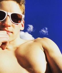 Hot boy 10 5a63a4689f4d8.jpg