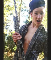 Hot boy 10 5a63a488d0d01.jpg