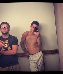 Hot boy 10 5a63a48b35c15.jpg
