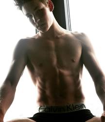 Hot boy 10 5a63a499d9866.jpg