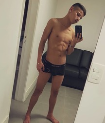 Hot boy 11 5a6f9f7337a0c.jpg