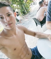 Hot boy 11 5a6f9f76ab6ac.jpg