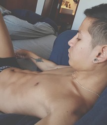 Hot boy 11 5a6f9f780c23b.jpg
