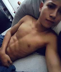Hot boy 11 5a6f9f8d3326b.jpg