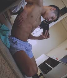 Hot boy 11 5a6f9f8e3a75d.jpg