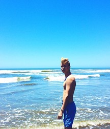 Hot IG Boy 1 5a71cac7797b7.jpg