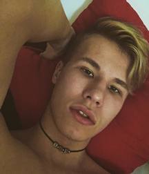 Hot IG Boy 1 5a71cadf27beb.jpg