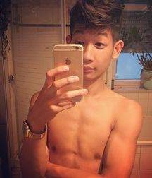 Hot IG Boy 2 5a71cda1b703d.jpg