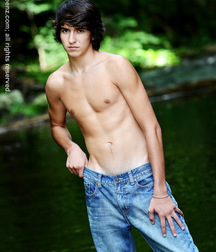 Stephen set 1 5dbde8a852ec2.jpg